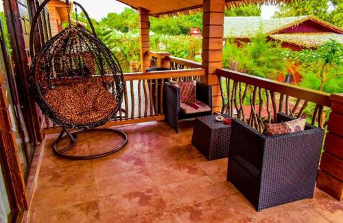 Komo-Mondah Hotel | La Baie Des Tortues