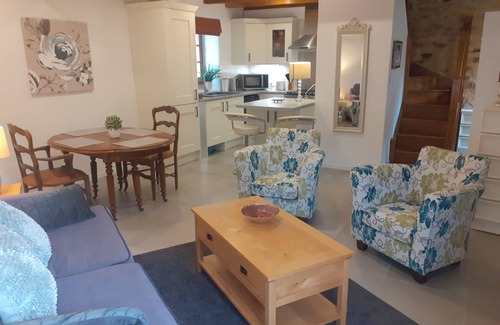 Les Cabanes Cottage | LA BALADE AU BOIS luxury gîte in Périgord noir