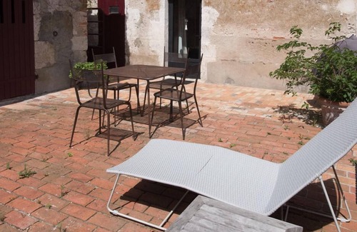 Saint-Laurent-Nouan Apartment | La Barboire Campagne - Little house