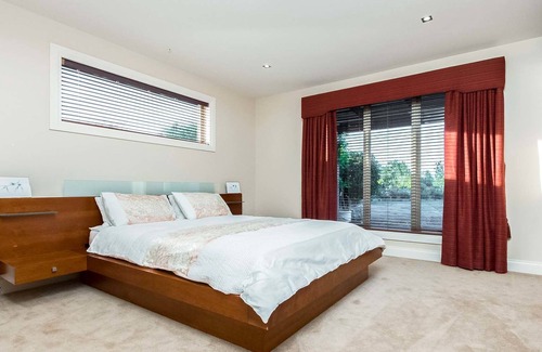 Batesford Bed & Breakfast | La Bella Vita