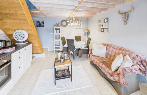 Opont House | La Bergerie Romantique
