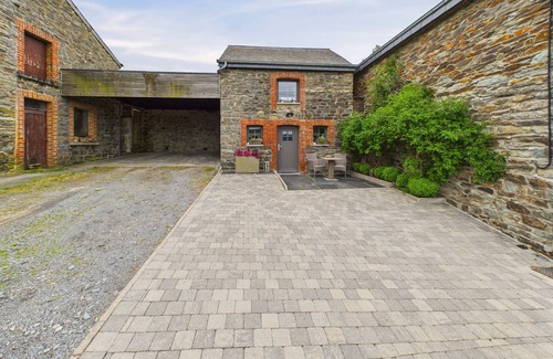 Opont House | La Bergerie Romantique