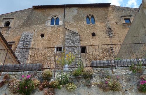 Santo Stefano di Sessanio Bed & Breakfast | La Bifora e Le Lune Vico sotto gli archi 5