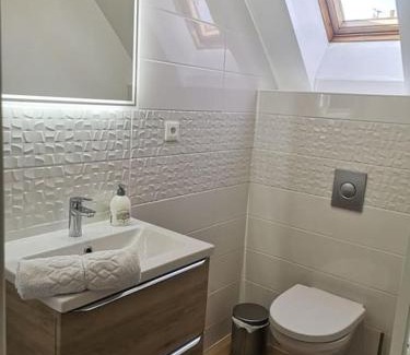 Jouy House | La Bohème - Maison + Parking (Portes de Chartres)