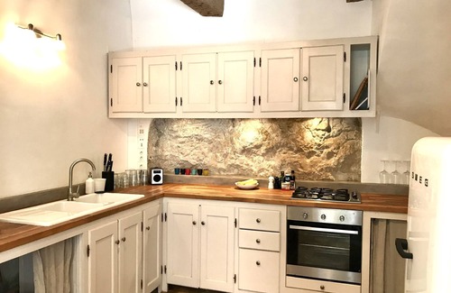 Saint-Saturnin-les-Apt House | La Bonbonniere - Townhouse Saint-Saturnin-lès-Apt