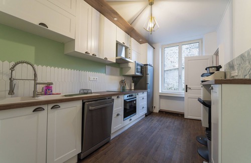 Sanxay House | La Bonbonnière, town house for 10 people