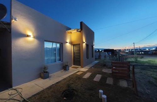 Comandante Luis Piedrabuena House | La casita de Fran