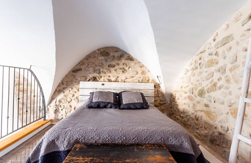 Roche-Saint-Secret House | La Chapelle - La Roche St Secret - 2/4 pers
