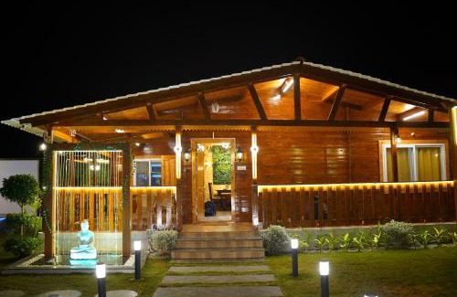 Chevella House | La Cabana, The Wooden Cottage with Private Pool