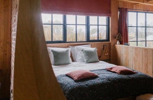 Ciney Bed & Breakfast | La cabane du potager - Ferme de Linciaux