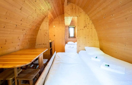 Chamberet House | La Cabane Forestière 4 Personen