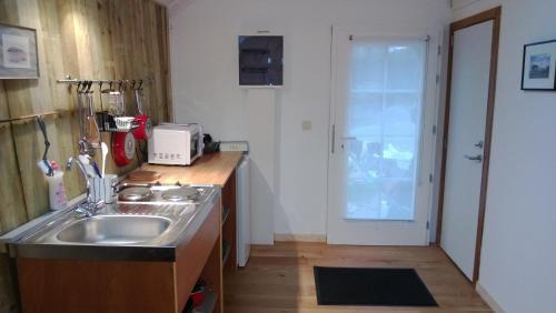 Laid Trou House | La cabane sur l'eau