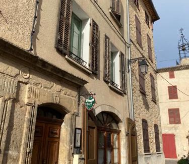 Montfort-sur-Argens Bed & Breakfast | La Cachette du Comte