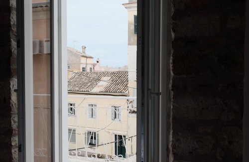 Old Town Apartment | La Cantada - Renovated apartment in Corfu town