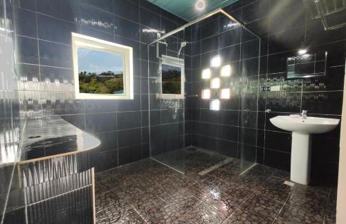 Moalboal Apartment | La Casa Alemanya