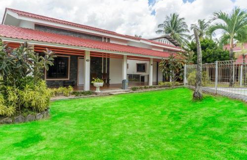 Balikpapan Villa | LA CASA BORNEO