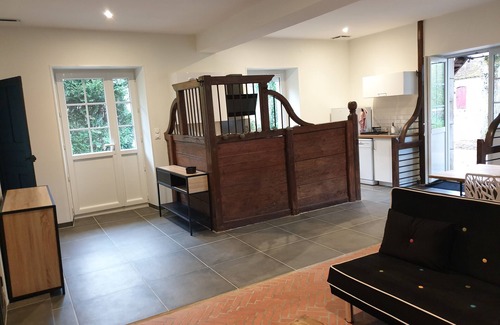 Farges-en-Septaine Villa | La Casa d'Augy à Farges, proche de Avord et Bourges en gite de 2 à 8 personnes