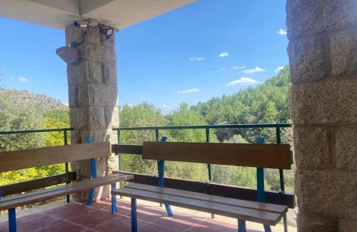 Manzanares el Real Ski Chalet | La Casa De La Pedriza
