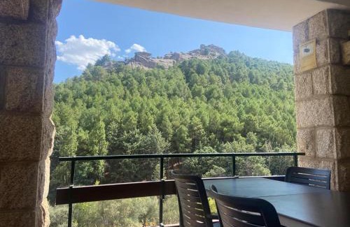 Manzanares el Real Ski Chalet | La Casa De La Pedriza