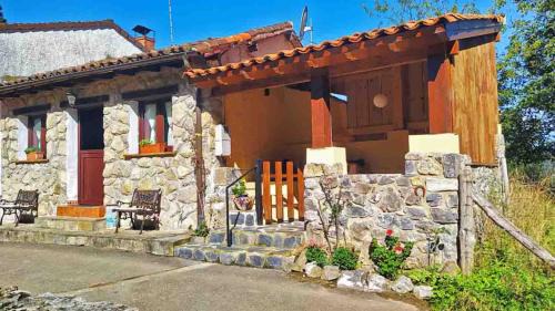 La Cueva House | La Casa de la Vieja