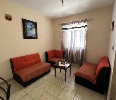 San Juan de los Lagos House | La Casa de Noches de Palomitas