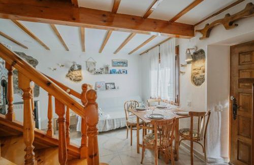 Llanaves de la Reina House | La Casa De Sara