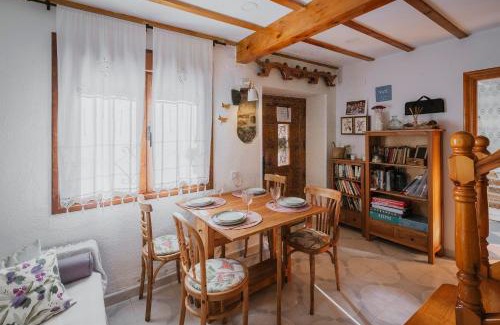 Llanaves de la Reina House | La Casa De Sara