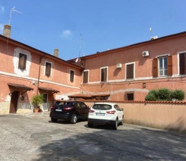 Aprilia Apartment | La Casa del Borgo Antico