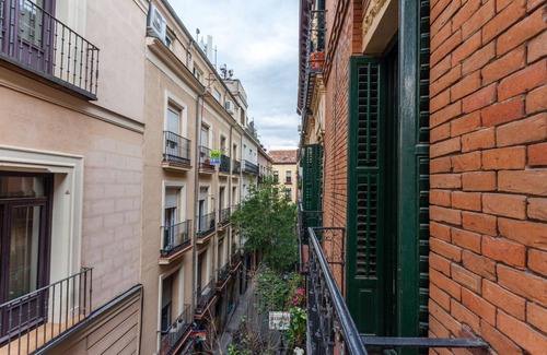 Huertas Apartment | La casa del Infante apartment in Madrid