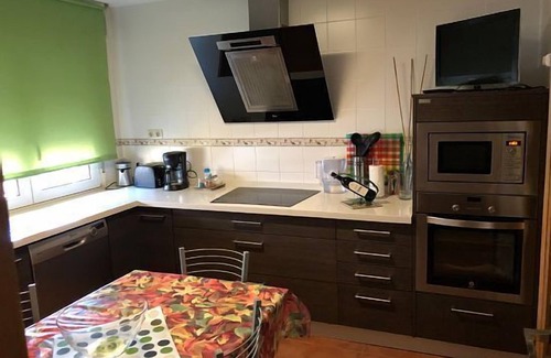 Barrio de la Vega Cottage | La Casa del Pianista for 9 people