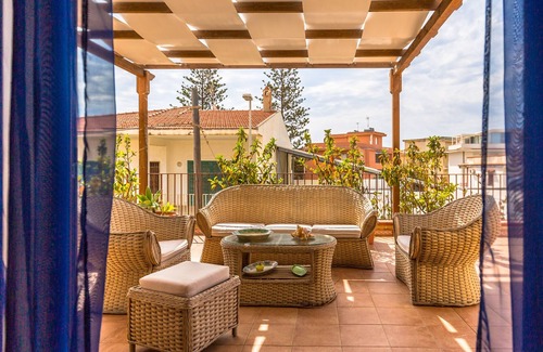 Punta Secca Apartment | La Casa di Iuri
