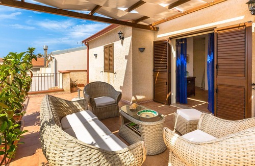 Punta Secca Apartment | La Casa di Iuri
