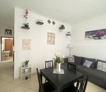 Fiumefreddo di Sicilia Apartment | La casa di Andrea