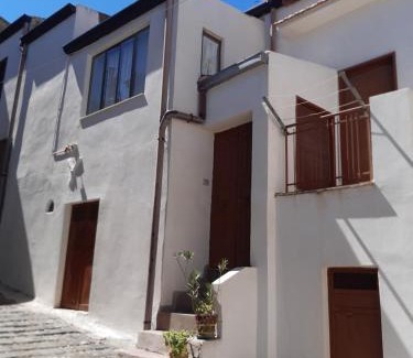 Milena House | La casa di Lina