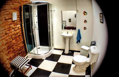 Valparaiso Hostel | La Casa Piola
