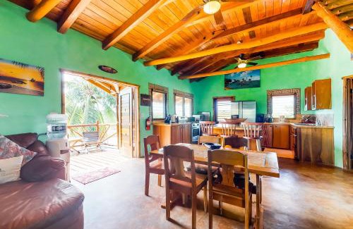 Boca Ciega House | La Casa Pura Vida