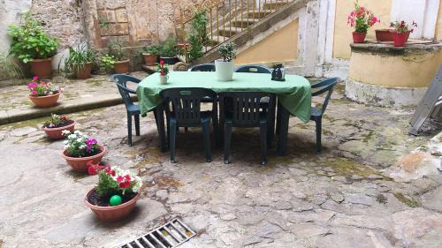 Vibo Valentia Apartment | La casetta di Ulisse Minicasa per amici