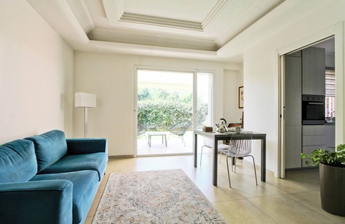 Zona XXVIII Tor de' Cenci Apartment | La Casina di Tre Pini – Garden & Parking