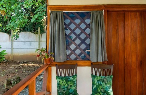 Manzanillo House | La Casita Beachfront Hideaway | Pool Access