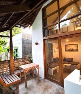 Catangnan House | La Casita Catangnan