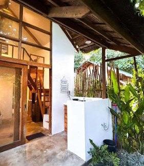 Catangnan House | La Casita Catangnan