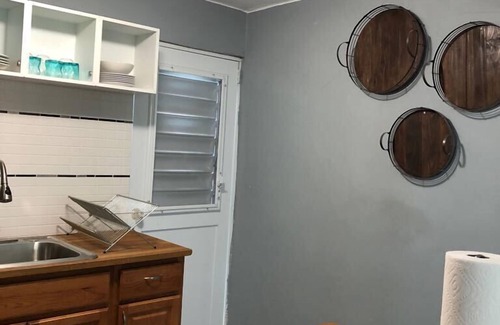 Hato Rey Central House | La Casita de Abuela