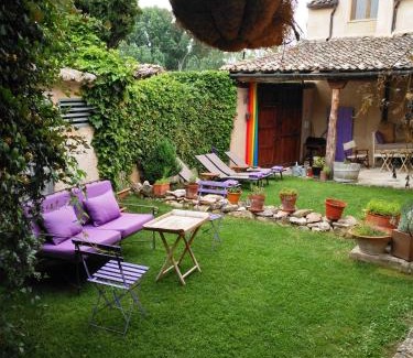 Valdesaz House | La Casona de Castilnovo - Gay Men Only