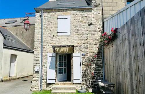 Malansac House | La charmante petite maison