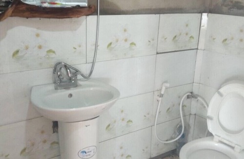 Hoang Su Phi Hostel | La Chi Minority's Old Village Homestay Hostel