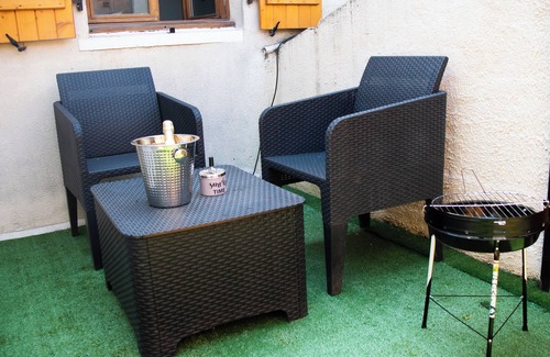 Nogent-sur-Oise House | LA Chill House Balneo