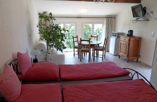 Meounes-les-Montrieux House | La Cigale Provence Méounes, green Provence, near the sea, calm, without opposite