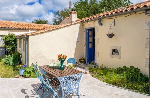 Angles Villa | La Cigogne - Four Bedroom Villa, Sleeps 8