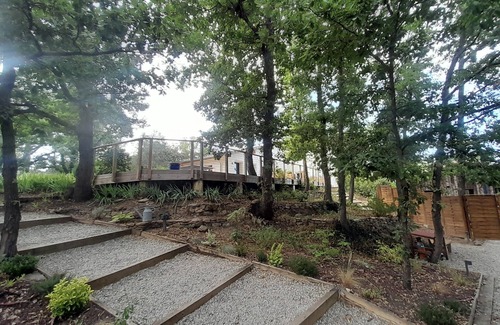 Fa House | La Colline aux Oiseaux, large nature gîte with swimming pool