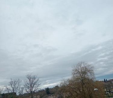 Aixe-sur-Vienne Hotel | La Coquille d'or
